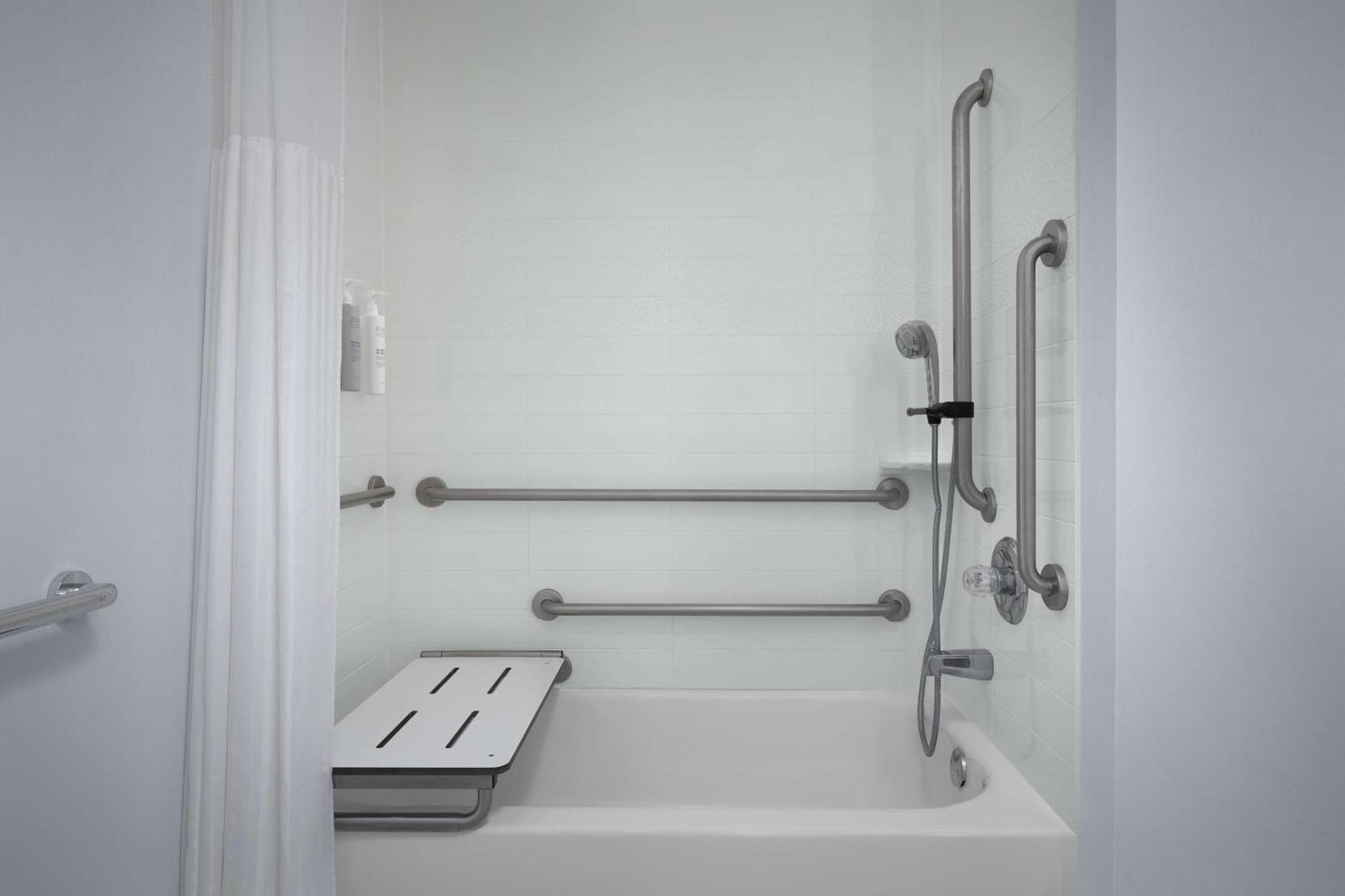 Hilton Garden Inn West Lafayette Wabash Landing Buitenkant foto