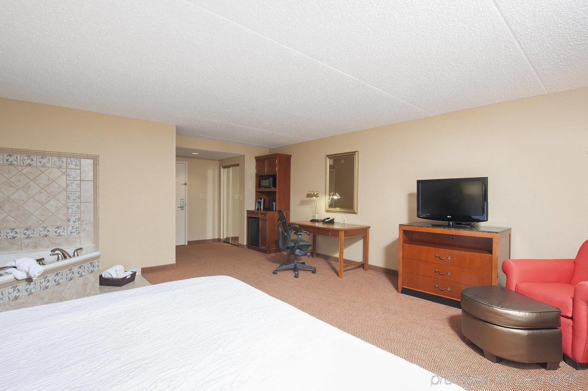 Hilton Garden Inn West Lafayette Wabash Landing Buitenkant foto